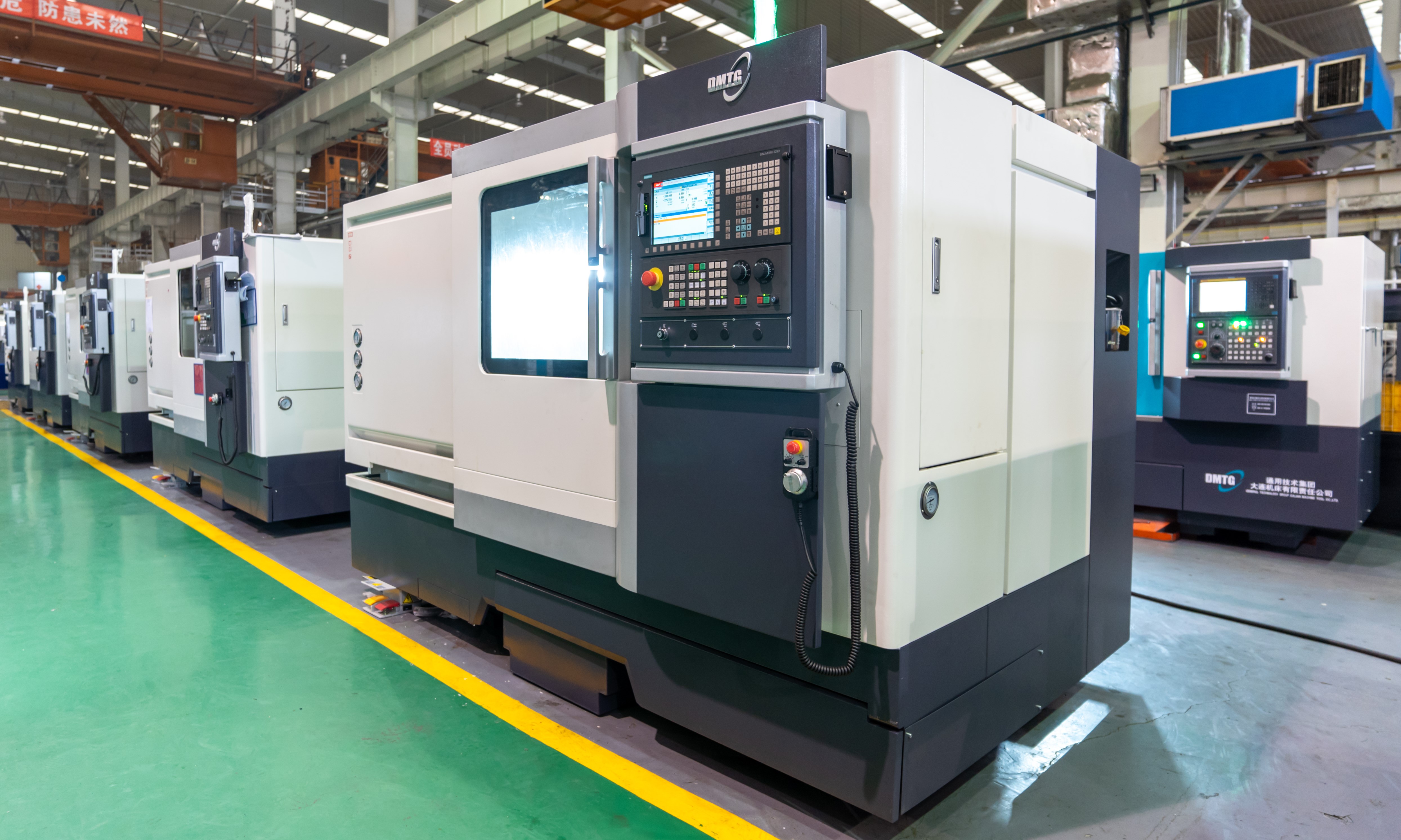 آلة مخرطة CNC ذات السرير المائل DT-40